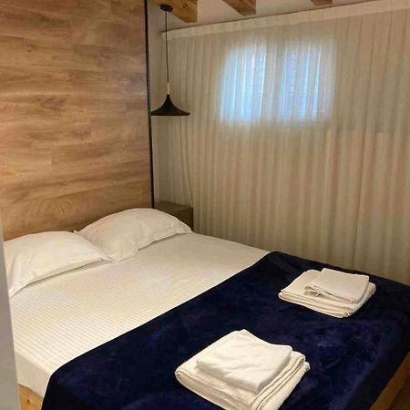 Lovely Loft 1-Bedroom In The Heart Of Tirana Exterior photo